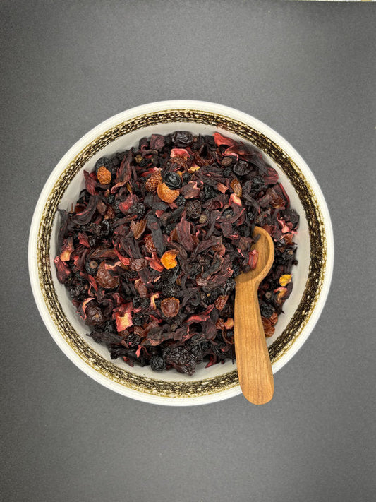 Früchtetee, lose, Beeren, tiefrot, fruchtig