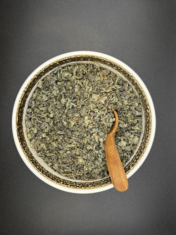Grüner Tee, lose, Bio, Dunkelgrün, kräftig