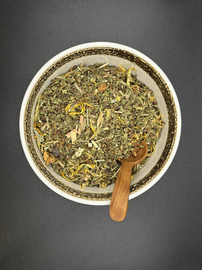 Kräutertee, lose, Zitronenmelisse, Zimt, Tulsikraut