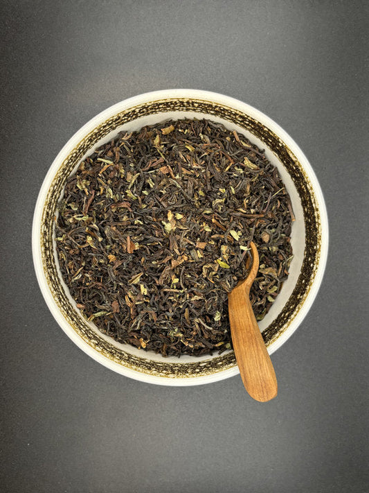 Schwarztee, lose, Darjeeling, Bio, silbrige Tips, kupferfarben